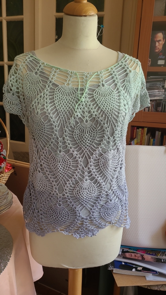 Vêtement crochet fait main